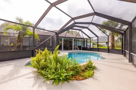 2411 NE Pinecrest Lakes Boulevard Jensen Beach FL 34957
