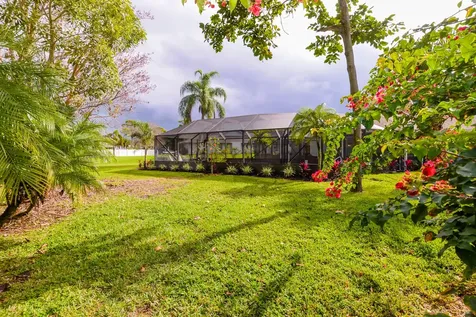 2411 NE Pinecrest Lakes Boulevard Jensen Beach FL 34957