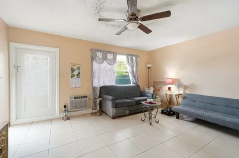 6871 SW 16th Court North Lauderdale FL 33068