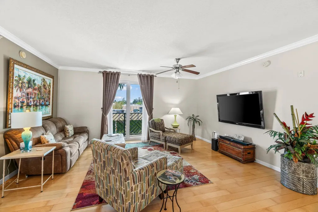 225 NE 1st Street Delray Beach FL 33444