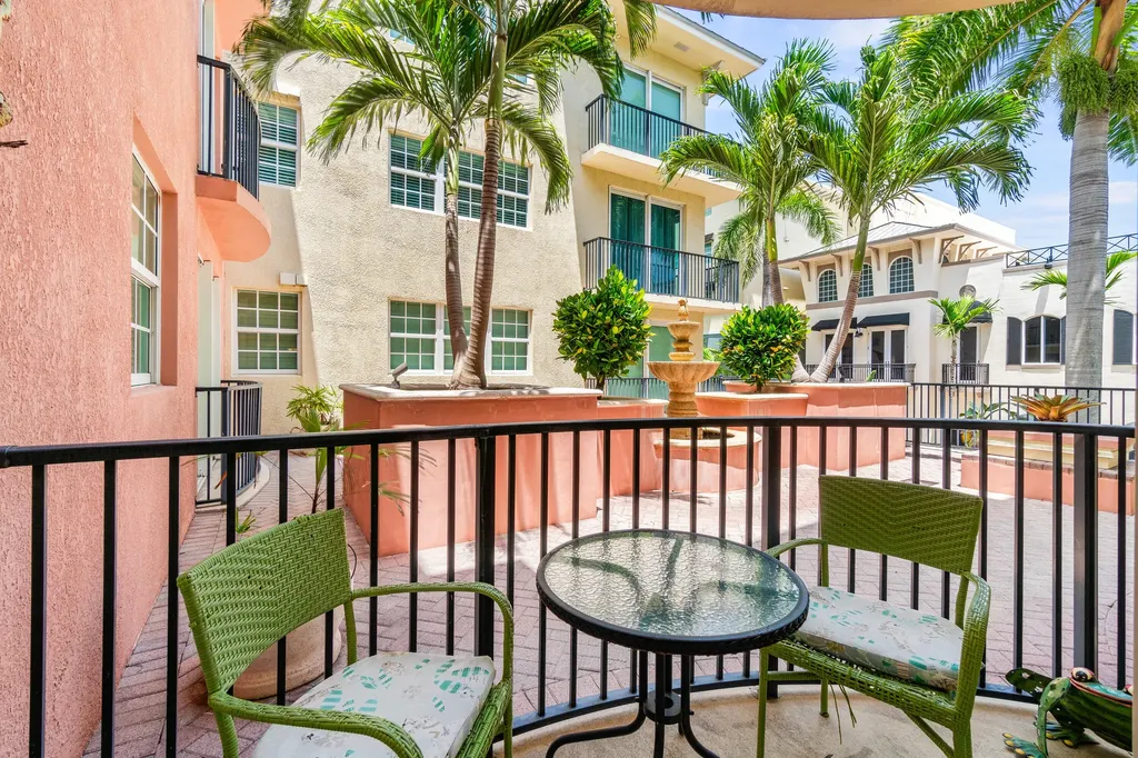225 NE 1st Street Delray Beach FL 33444