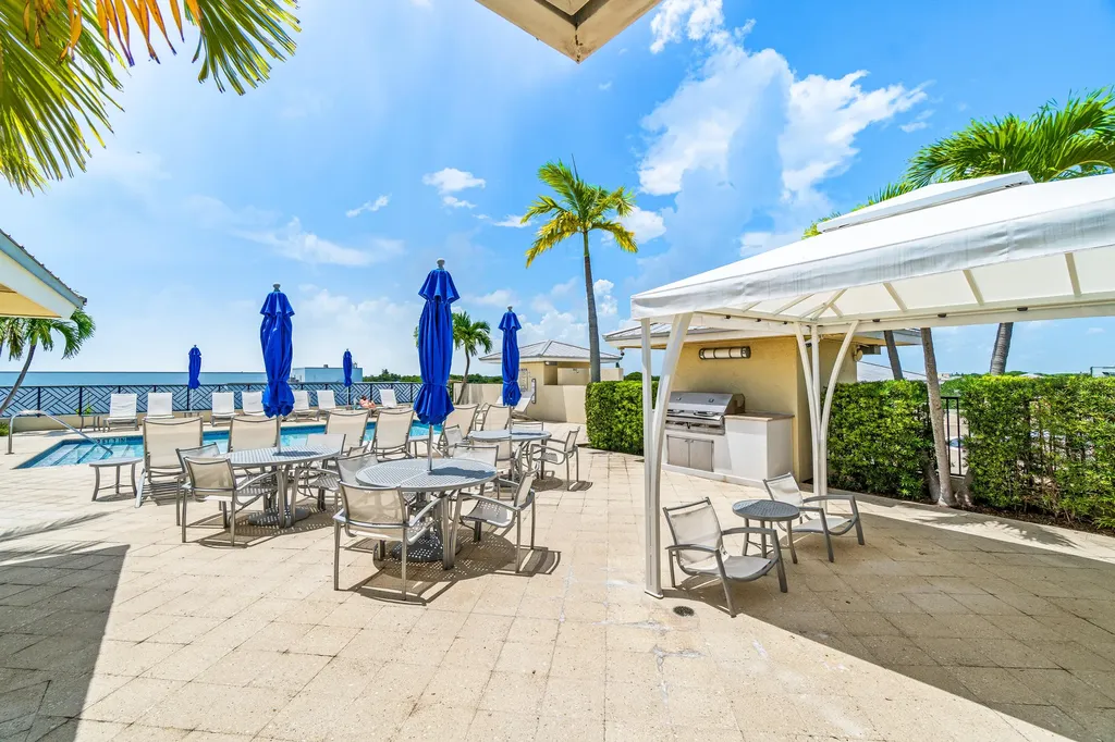 225 NE 1st Street Delray Beach FL 33444