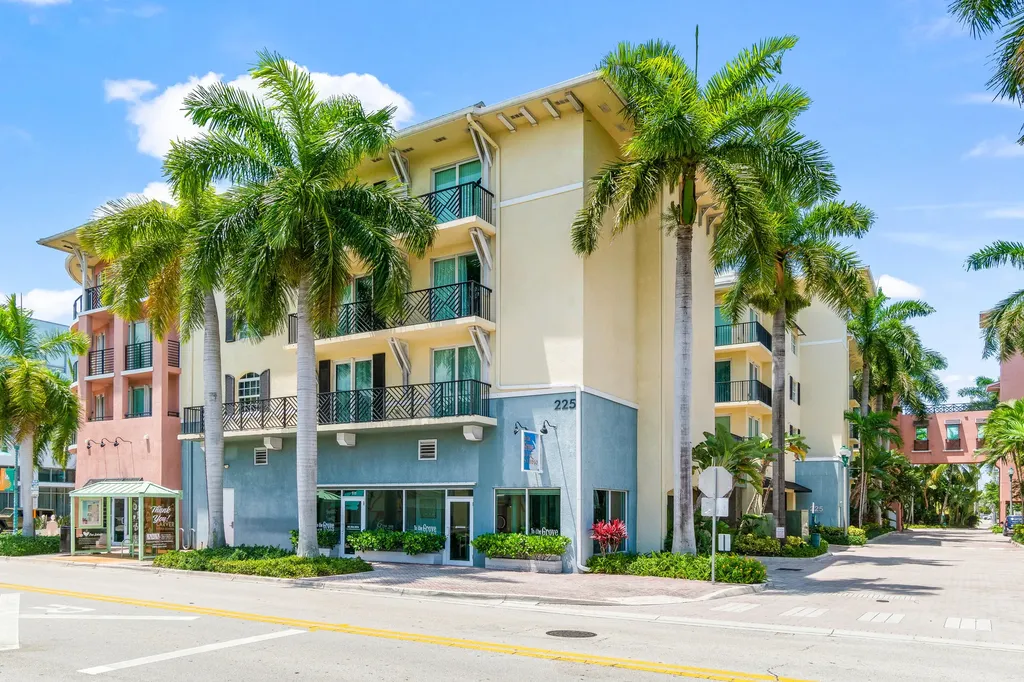 225 NE 1st Street Delray Beach FL 33444