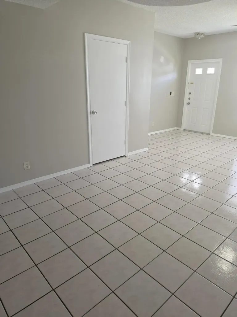51 Whitehead Circle Weston FL 33326