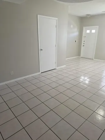 51 Whitehead Circle Weston FL 33326