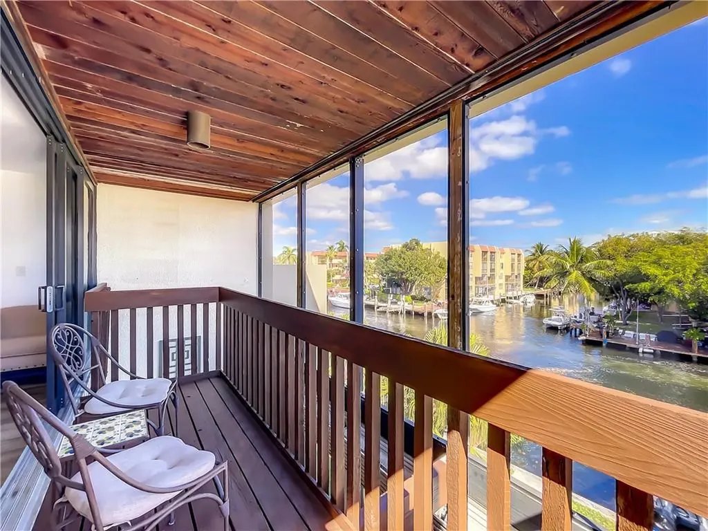 1100 SE 5th Court Pompano Beach FL 33060