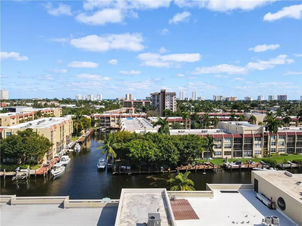 1100 SE 5th Court Pompano Beach FL 33060