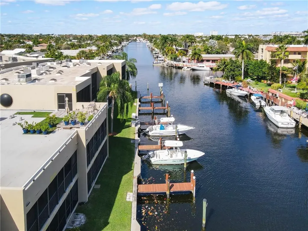 1100 SE 5th Court Pompano Beach FL 33060