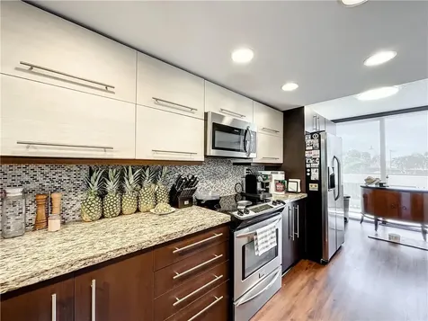 1100 SE 5th Court Pompano Beach FL 33060