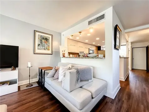 1100 SE 5th Court Pompano Beach FL 33060