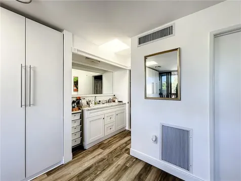 1100 SE 5th Court Pompano Beach FL 33060