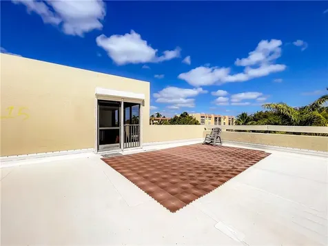 1100 SE 5th Court Pompano Beach FL 33060