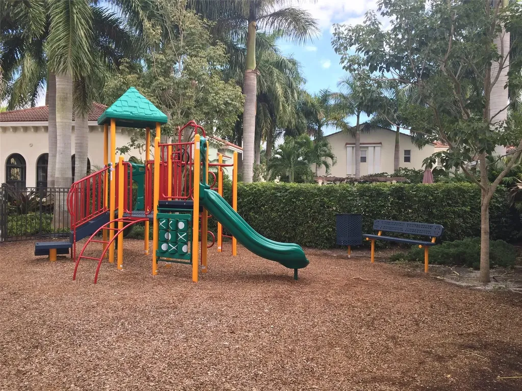 5025 NW 16th Way Boca Raton FL 33431