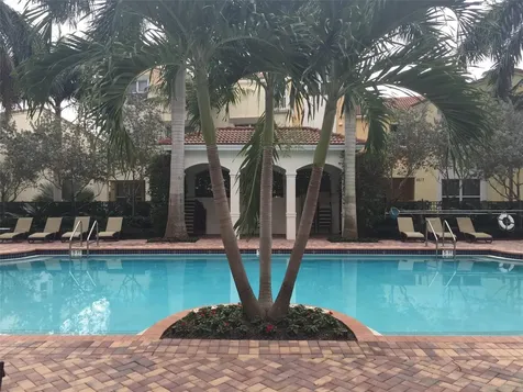 5025 NW 16th Way Boca Raton FL 33431