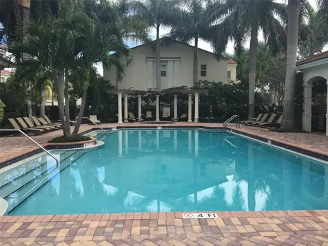 5025 NW 16th Way Boca Raton FL 33431