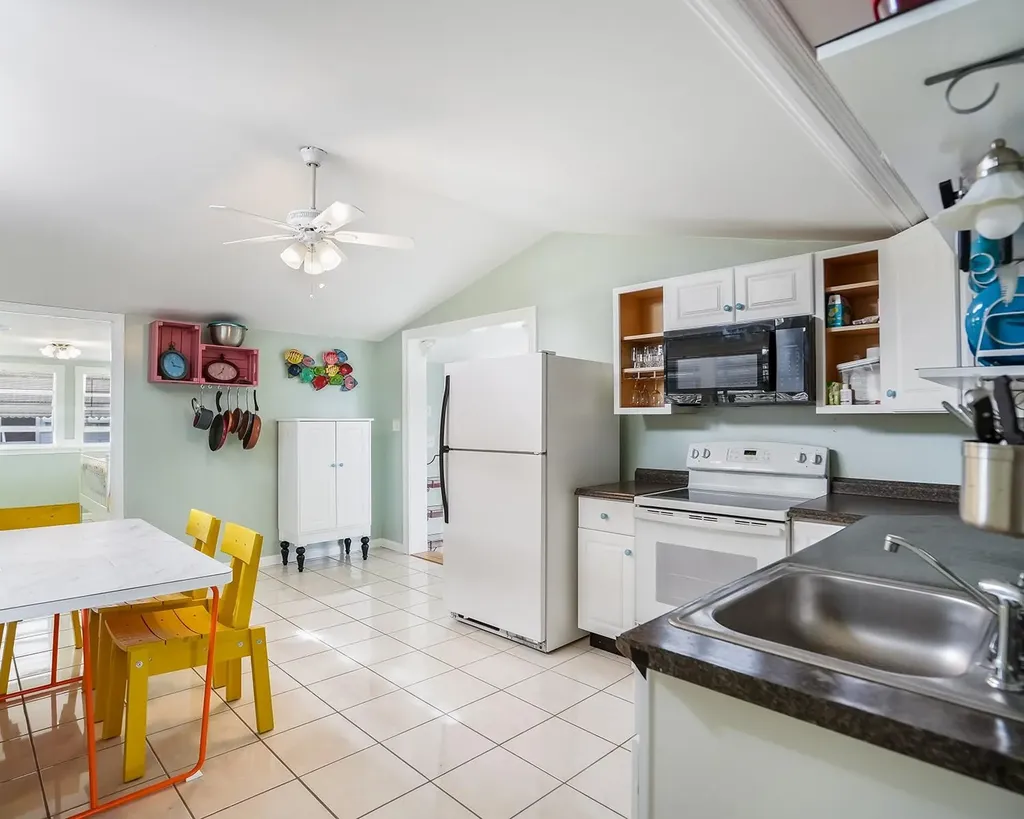 1680 SW 84th Avenue Davie FL 33324