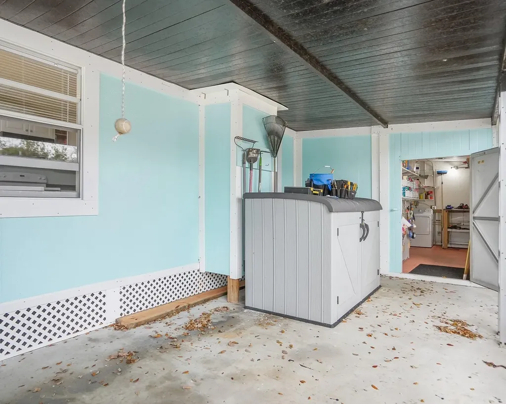 1680 SW 84th Avenue Davie FL 33324