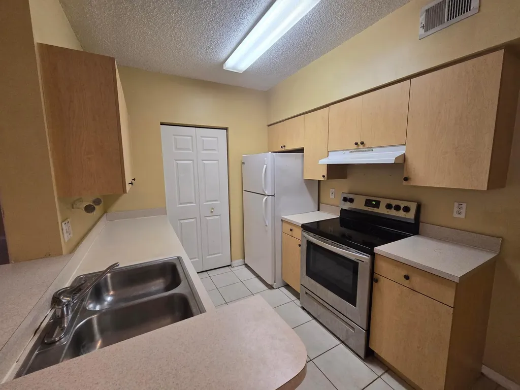 10306 Fox Trail Road S West Palm Beach FL 33411