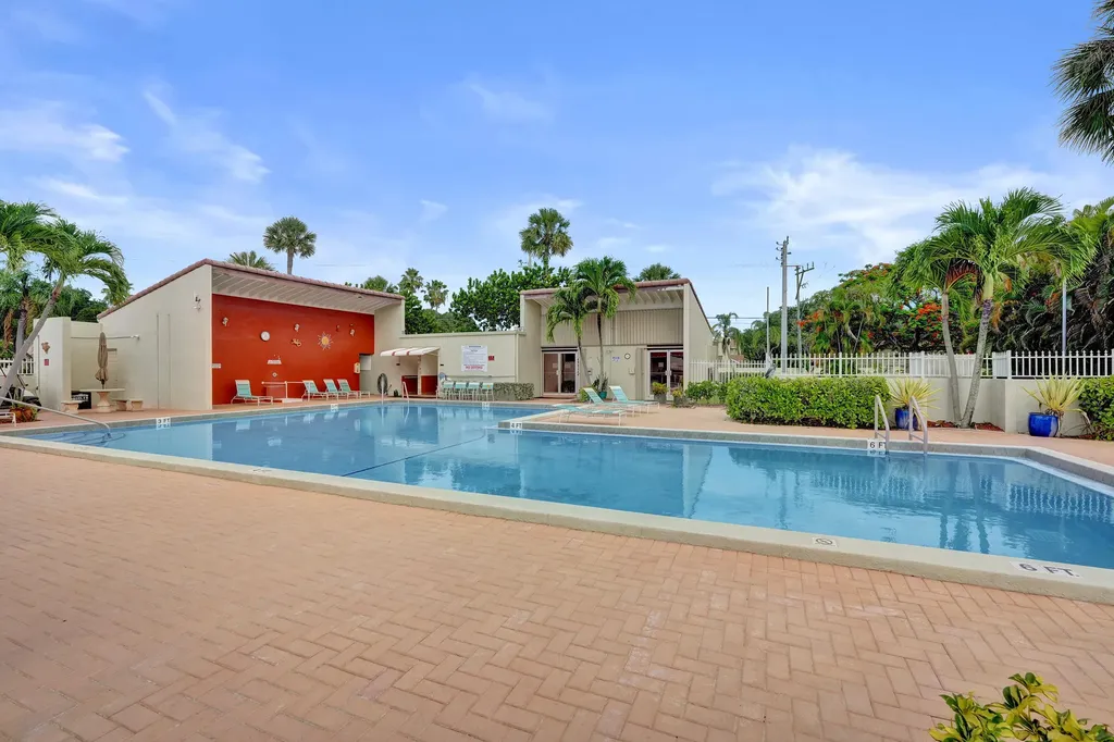 2540 Boundbrook Boulevard West Palm Beach FL 33406