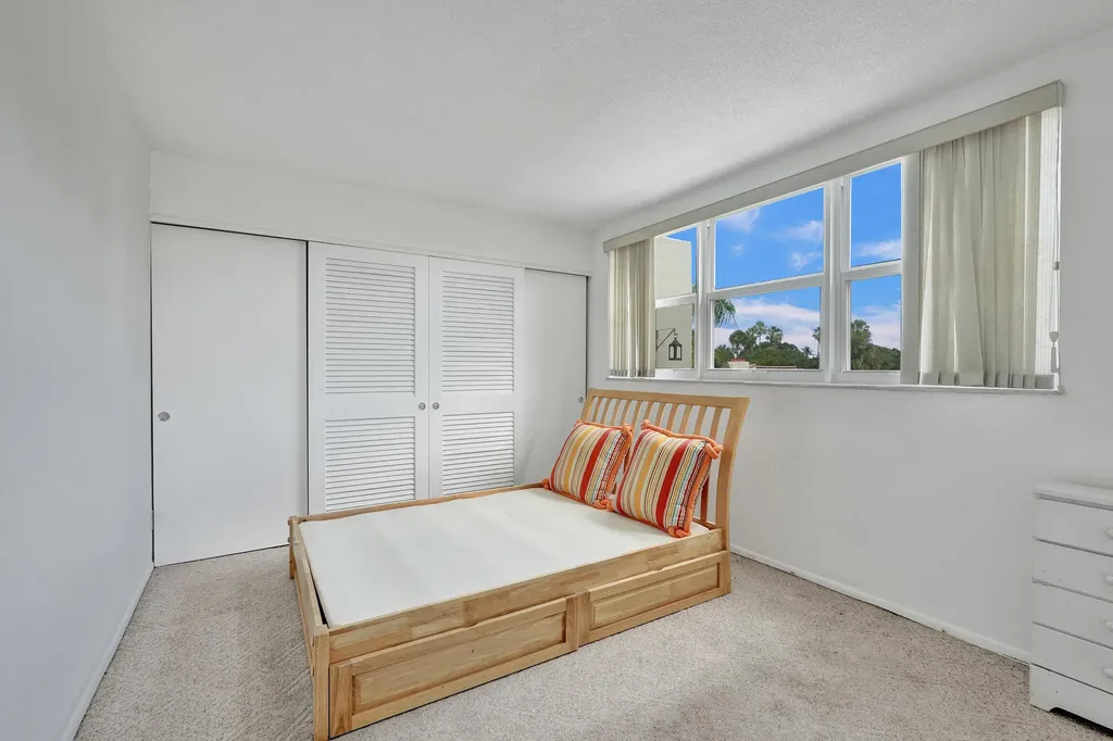 2540 Boundbrook Boulevard West Palm Beach FL 33406