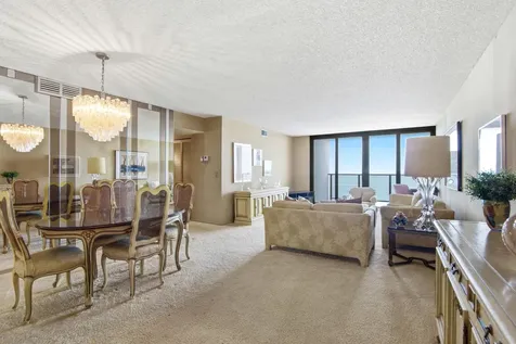 2301 S Ocean Drive Hollywood FL 33019