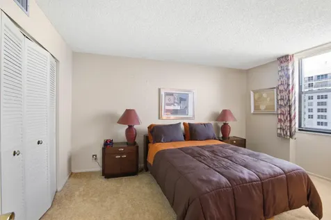 2301 S Ocean Drive Hollywood FL 33019