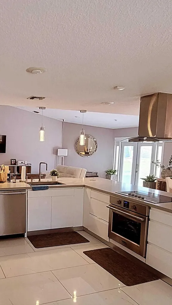 2681 SW 156th Avenue Davie FL 33331