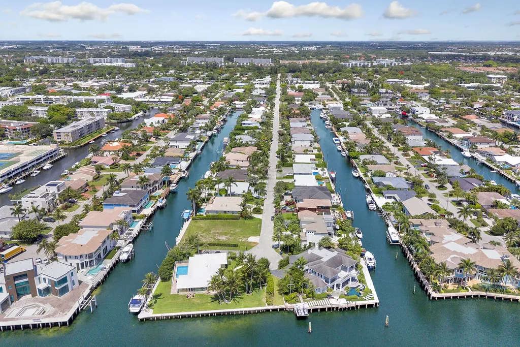 876 Forsyth Street Boca Raton FL 33487