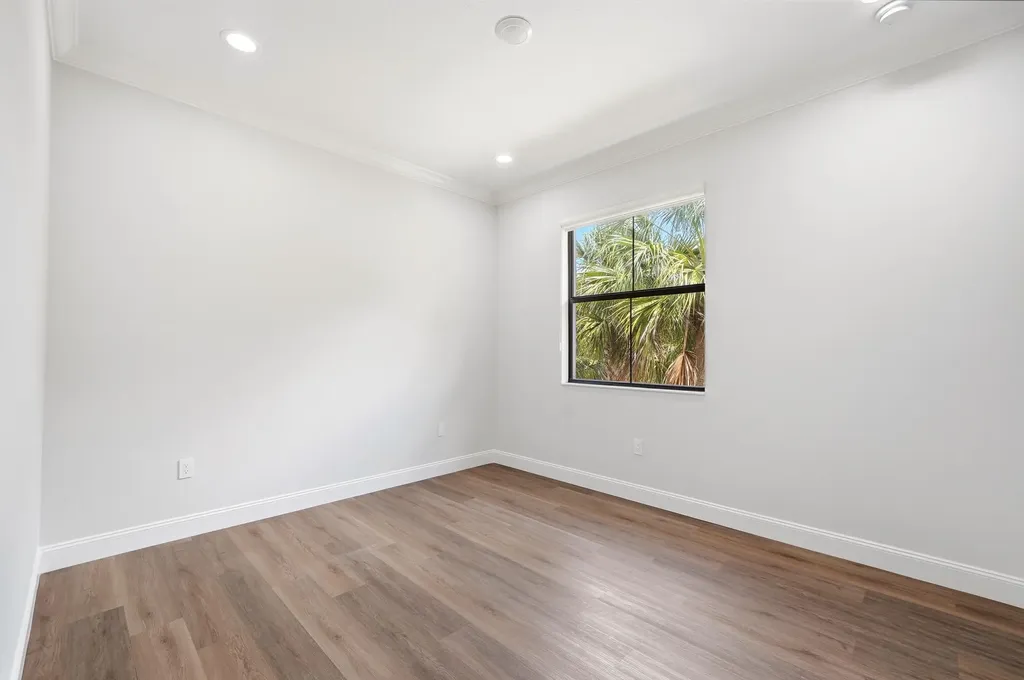3390 NW 125th Avenue Sunrise FL 33323