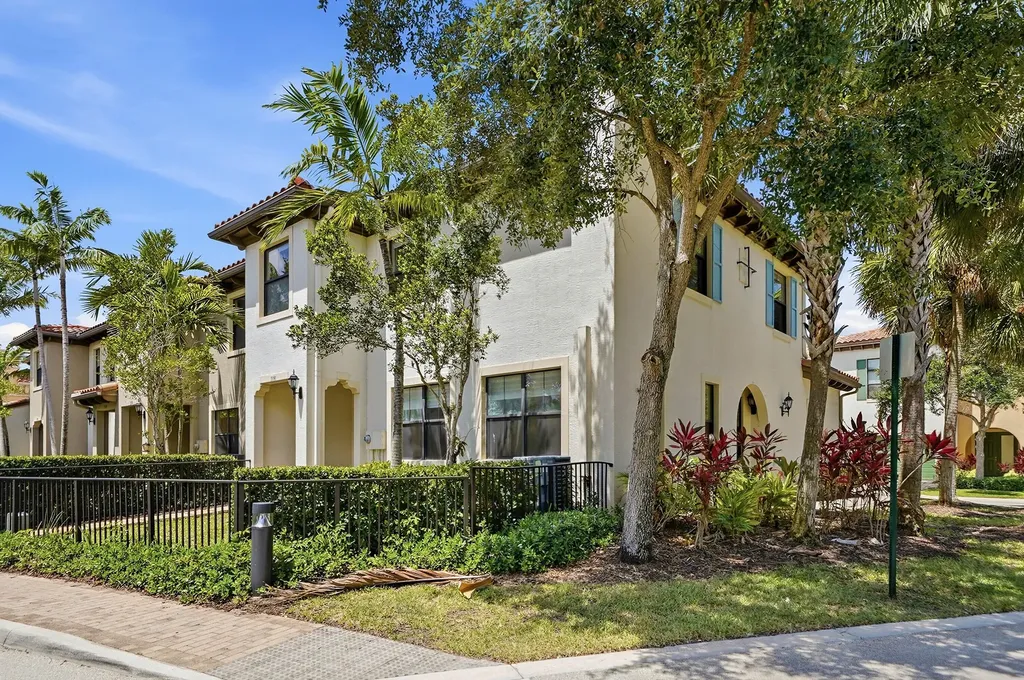 3390 NW 125th Avenue Sunrise FL 33323