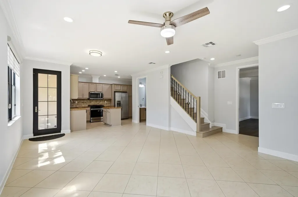 3390 NW 125th Avenue Sunrise FL 33323