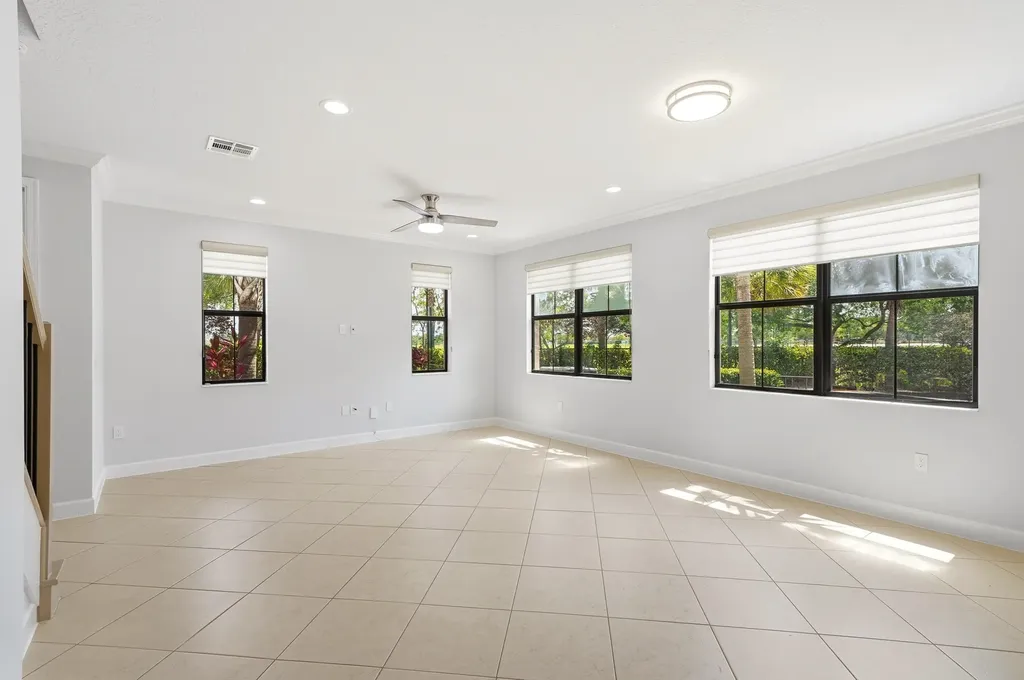 3390 NW 125th Avenue Sunrise FL 33323