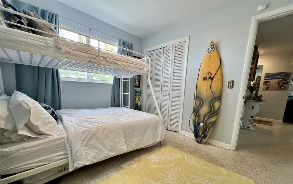 2401 Avenue Q West Palm Beach FL 33404