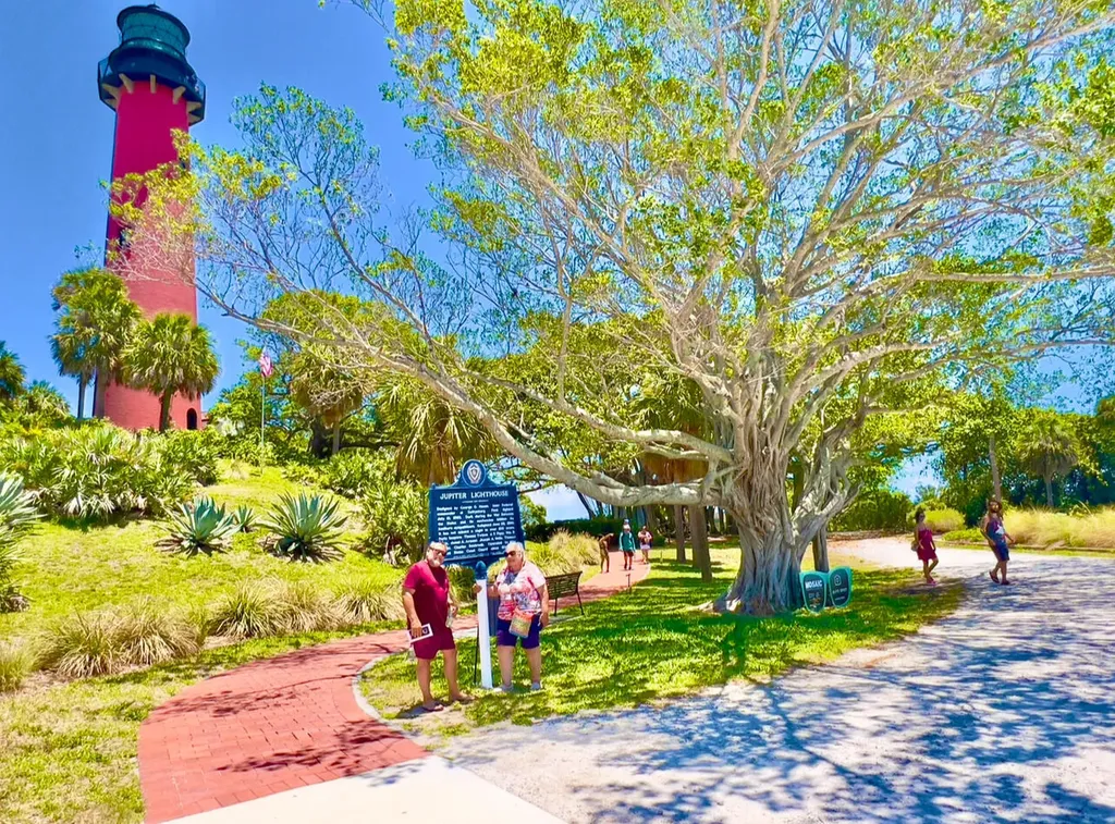 2401 Avenue Q West Palm Beach FL 33404