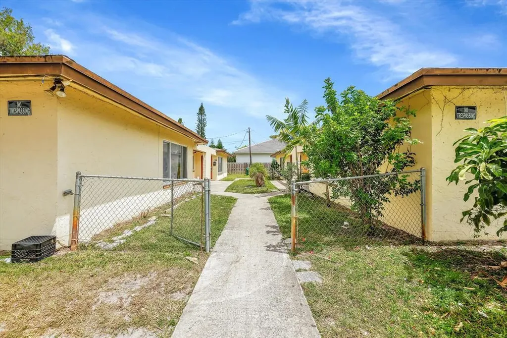 Lauderhill FL 33313
