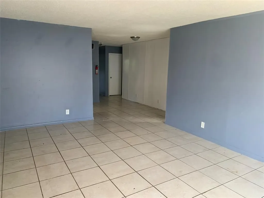 Lauderhill FL 33313