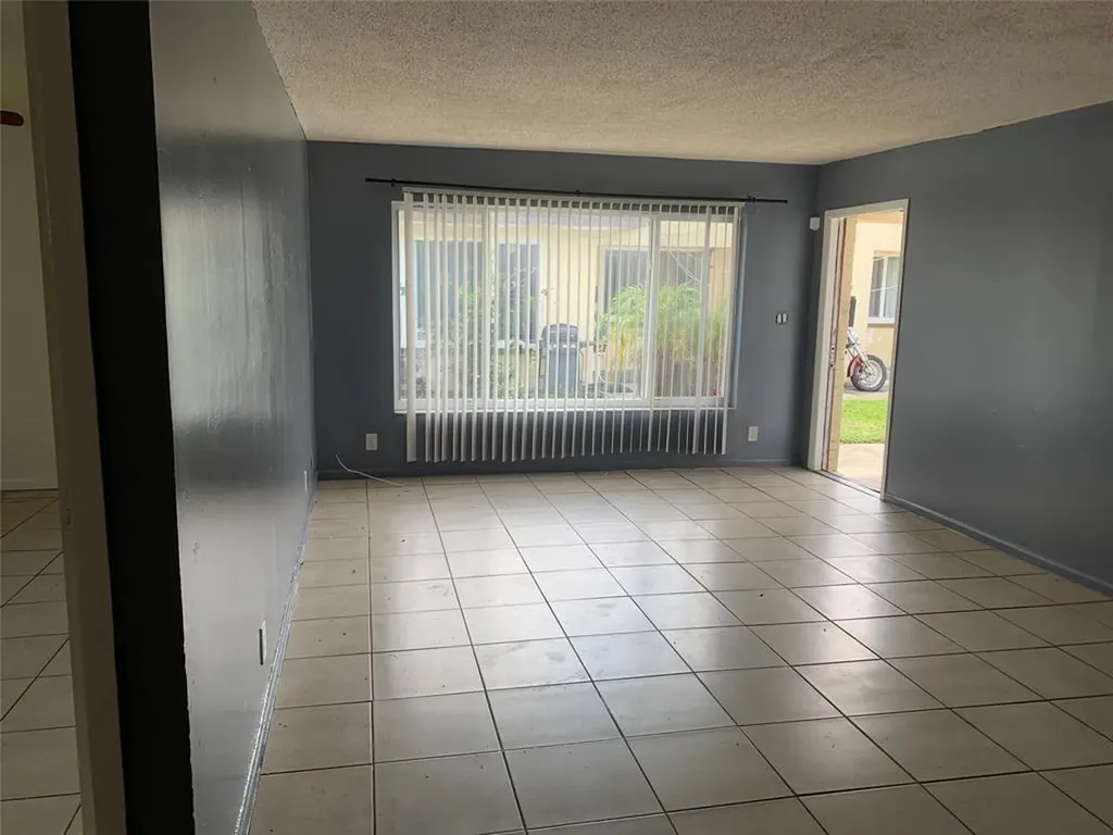 Lauderhill FL 33313