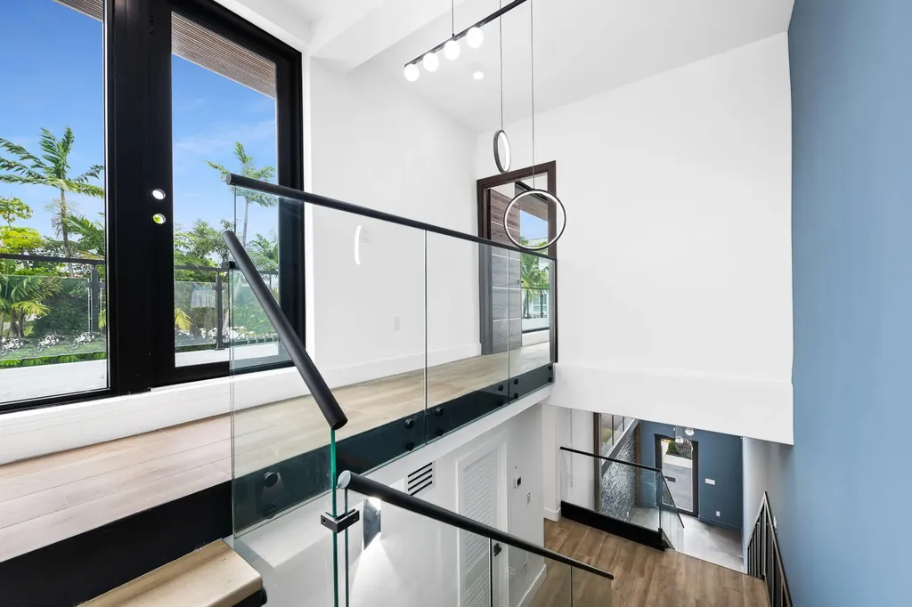 321 Hendricks Isle Fort Lauderdale FL 33301