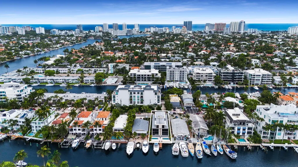 321 Hendricks Isle Fort Lauderdale FL 33301