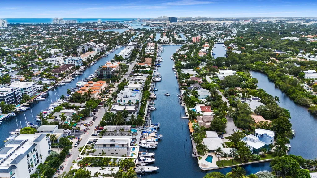 321 Hendricks Isle Fort Lauderdale FL 33301