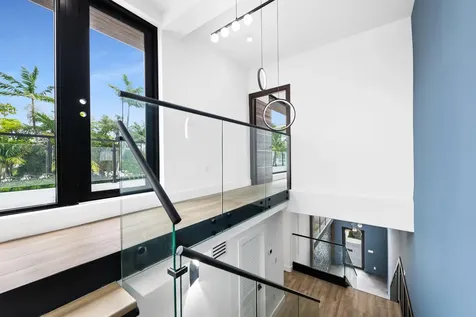 321 Hendricks Isle Fort Lauderdale FL 33301