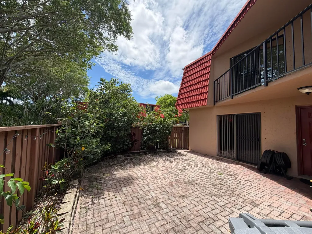 8273 Severn Drive Boca Raton FL 33433