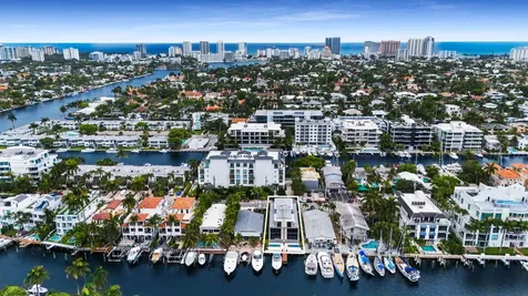 323 Hendricks Isle Fort Lauderdale FL 33301