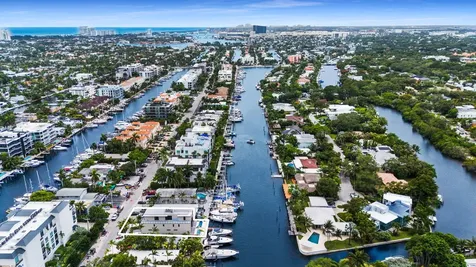 323 Hendricks Isle Fort Lauderdale FL 33301