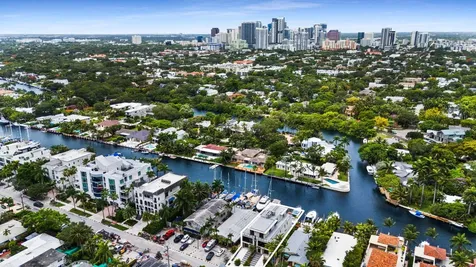 323 Hendricks Isle Fort Lauderdale FL 33301