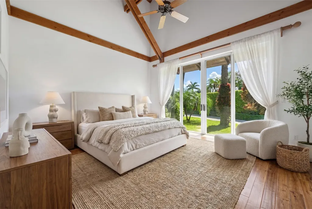 6 La Costa Way Palm Beach FL 33480