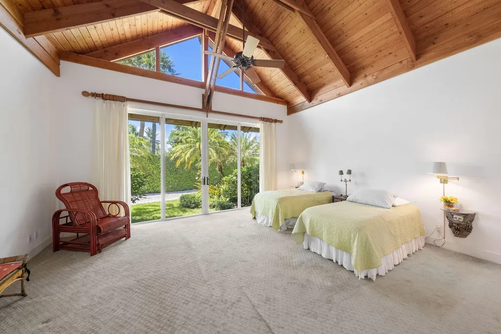 6 La Costa Way Palm Beach FL 33480