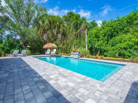 6760 51st Avenue Vero Beach FL 32967
