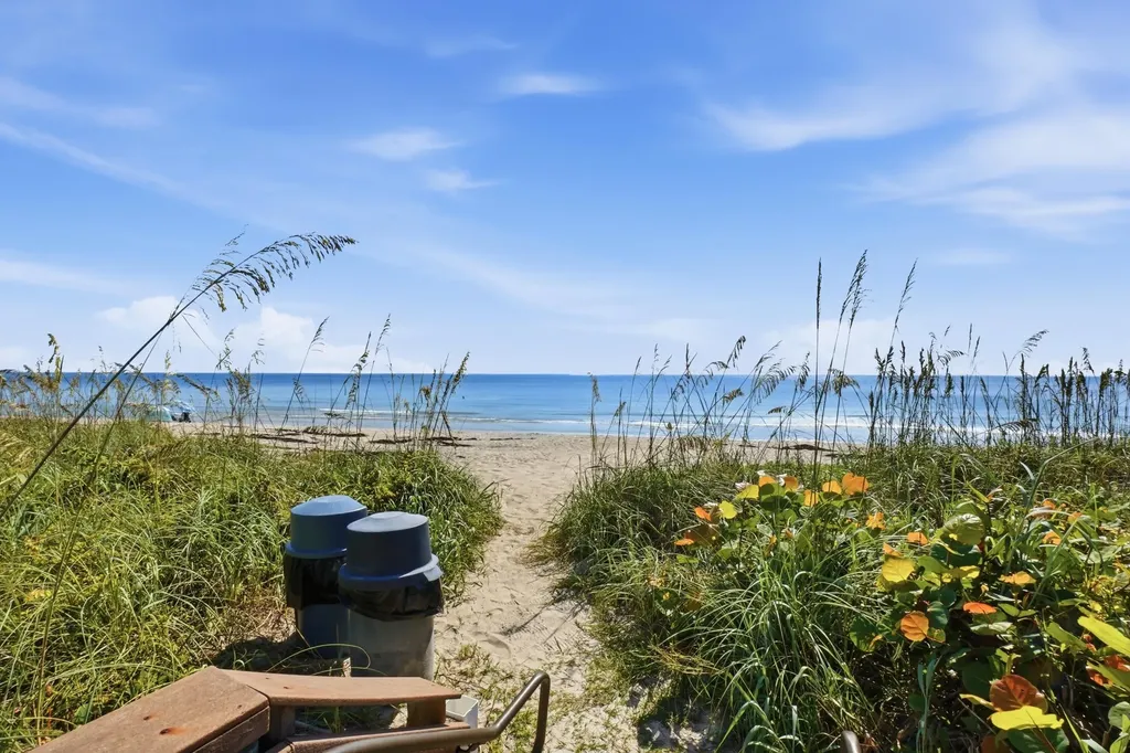 4200 N Hwy A1a Hutchinson Island FL 34949
