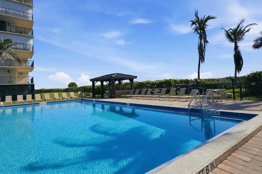 4200 N Hwy A1a Hutchinson Island FL 34949